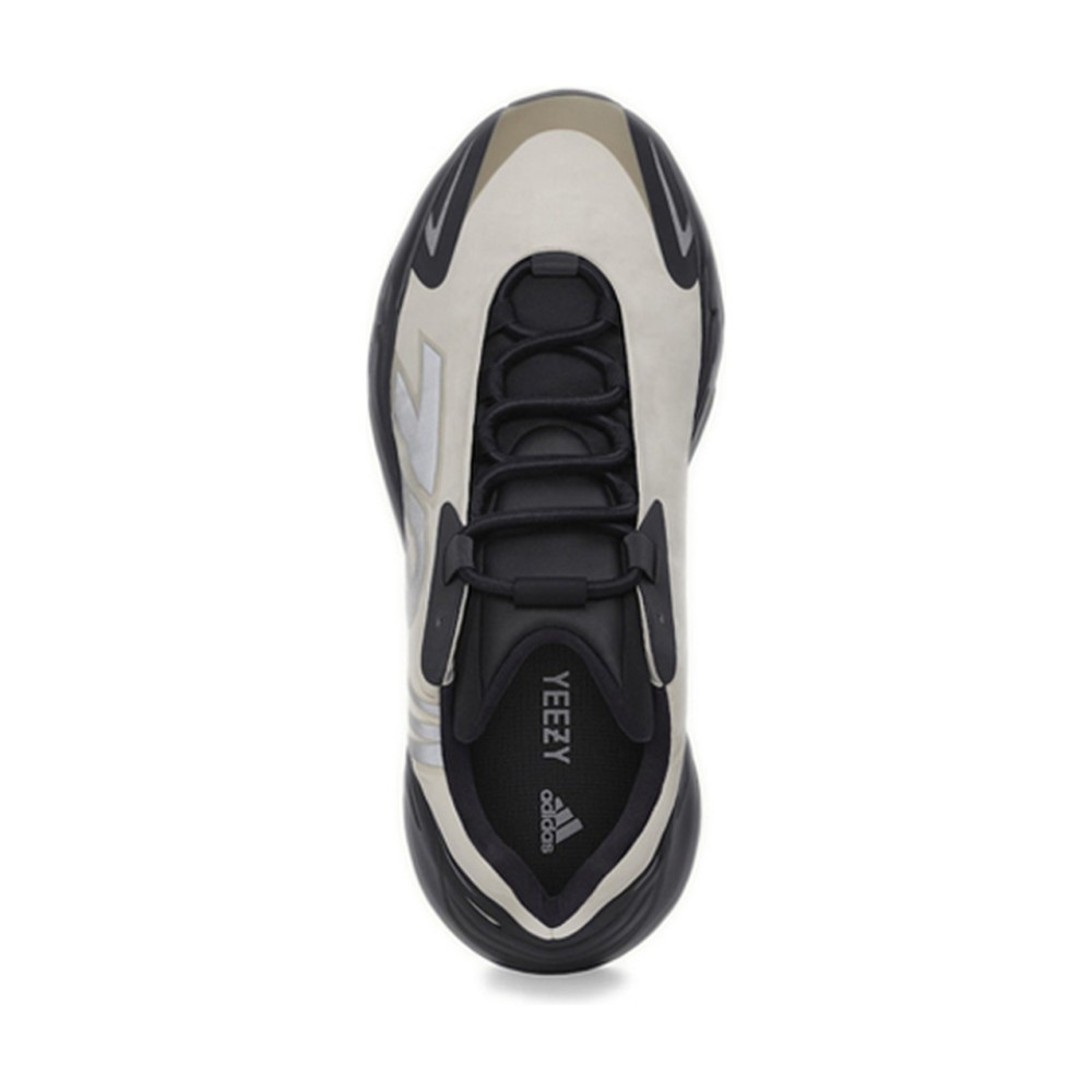 Yeezy Boost 700 Mnvn Bone